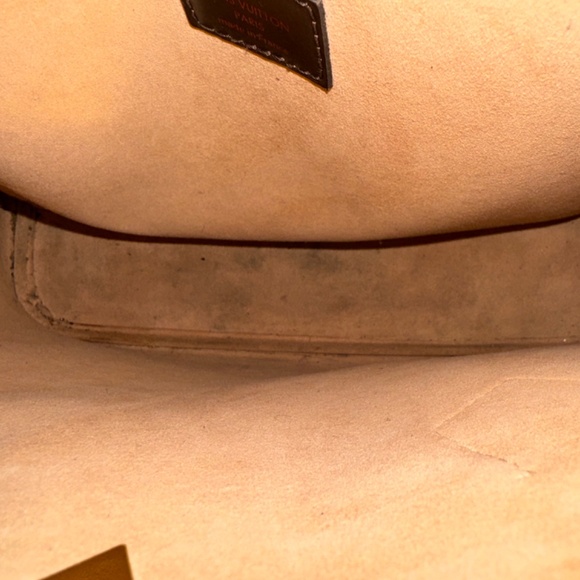 Louis Vuitton Kensington - Picture 5 of 9